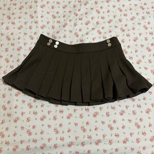 NWT With Jéan Jade mini pleated skirt